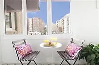 Happy People Sagrada Familia Apartments Barcelona